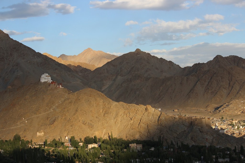 Nagpur to Leh Ladakh tour package